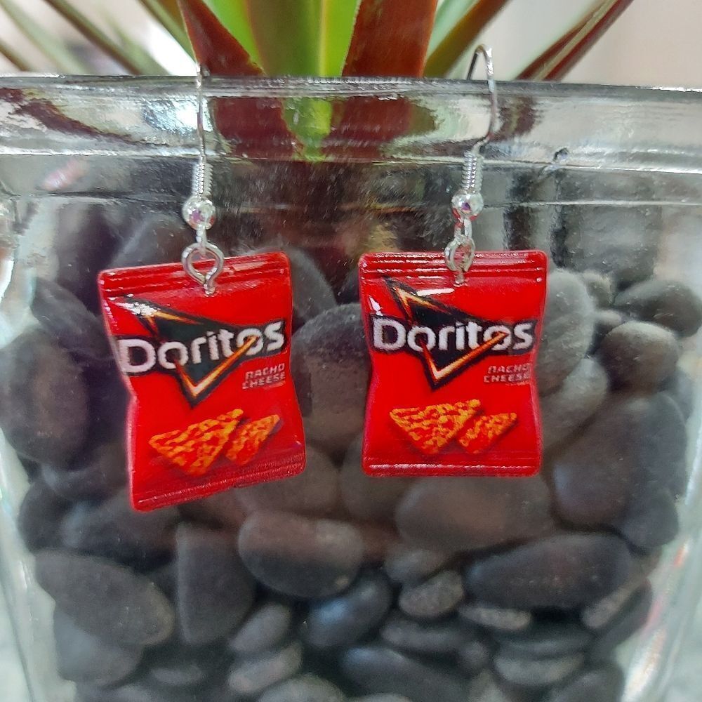 Assorted chip earrings Lays, Doritos, Ruffles - Picture 5 of 16